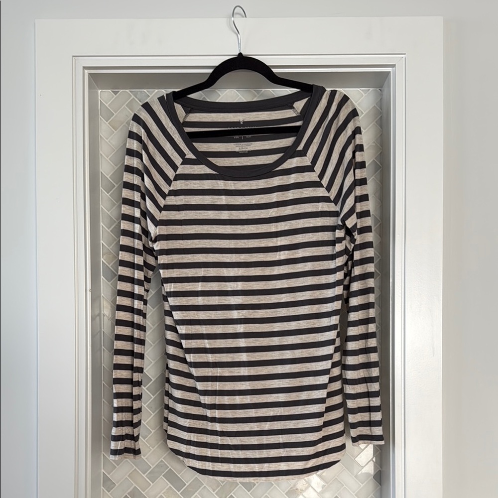 American Eagle Gray and White Striped Long Sleeve Tee